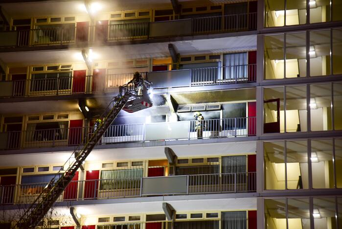 Flatwoning verwoest door uitslaande brand