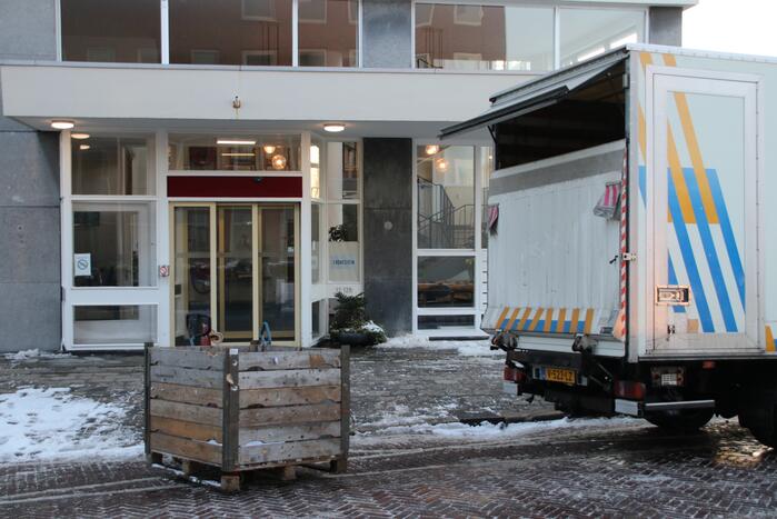 Politie ontdekt kwekerij in Serviceflat Cronestein