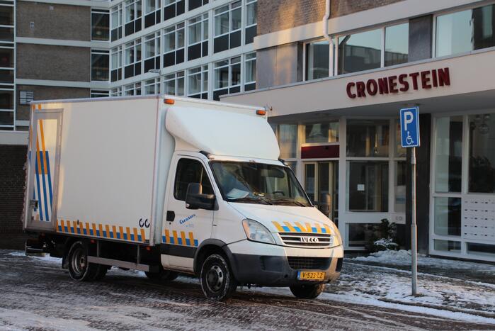 Politie ontdekt kwekerij in Serviceflat Cronestein