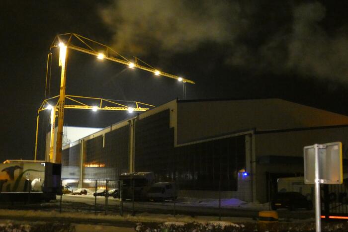 Dak van ColdService staat op instorten na sneeuwval