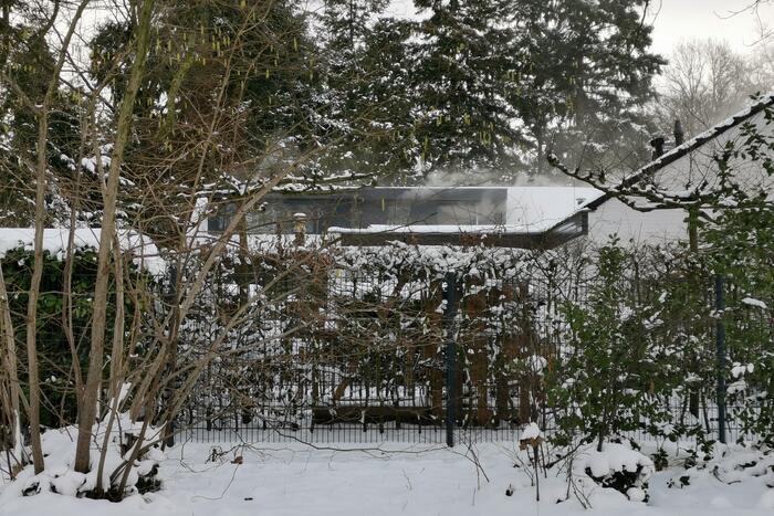 Veel rook bij brand in schuur
