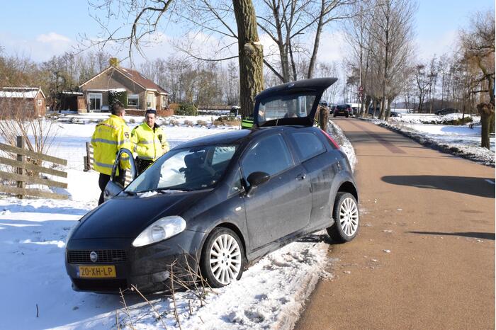 Dronken bestuurder personenauto aangehouden na ongeval