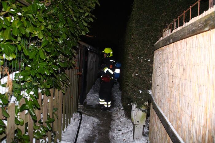 Kachel in brand in chalet