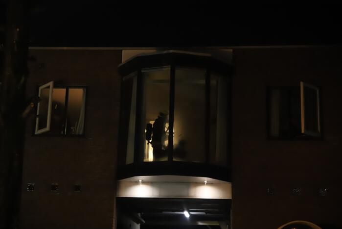 Persoon gewond bij brand in garage