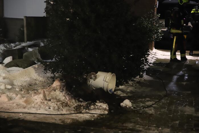 Persoon gewond bij brand in garage