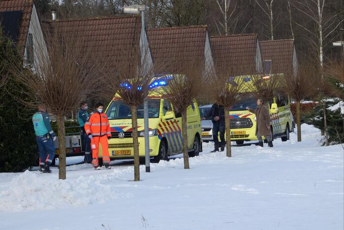 Traumahelikopter landt in sneeuw