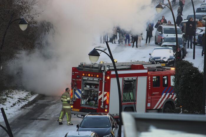 Auto gaat in vlammen op