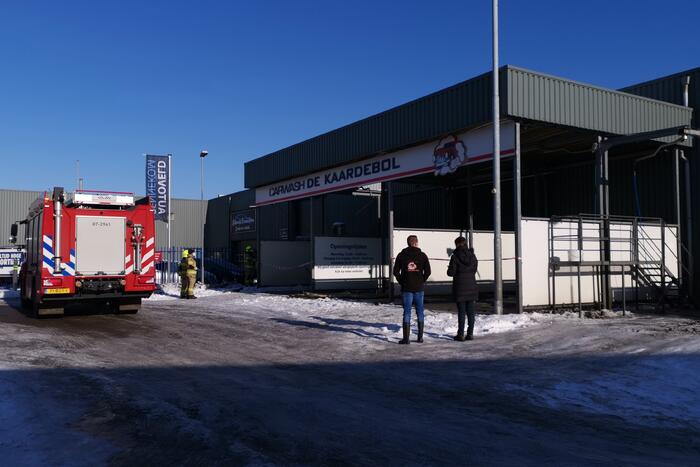 Carwash gesloten door ingestort dak