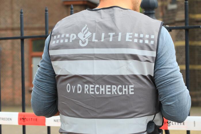 #Utrecht 28-jarige man aangehouden voor mishandeling Kroonstraat Utrecht.