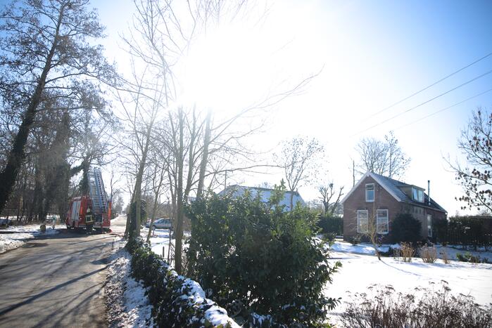 Veel rook bij zolderbrand