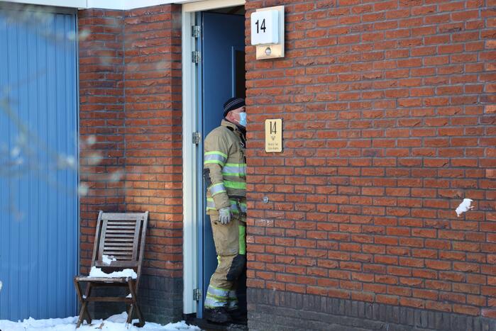 Brandweer doet onderzoek naar gesprongen waterleiding