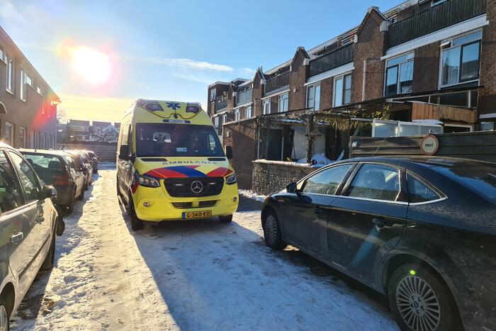 Traumahelikopter landt in park voor incident in woning