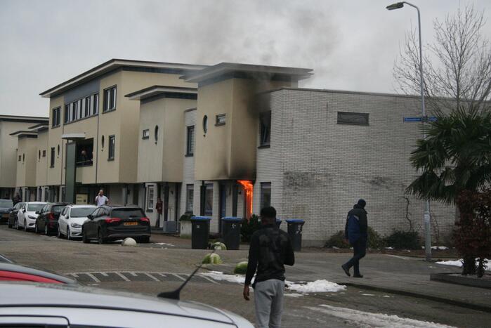 Veel schade bij uitslaande woningbrand