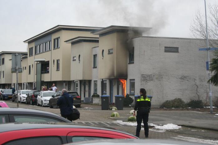 Veel schade bij uitslaande woningbrand