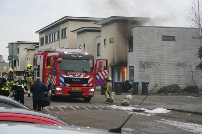 Veel schade bij uitslaande woningbrand
