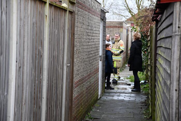 Papiercontainer brandt volledig uit