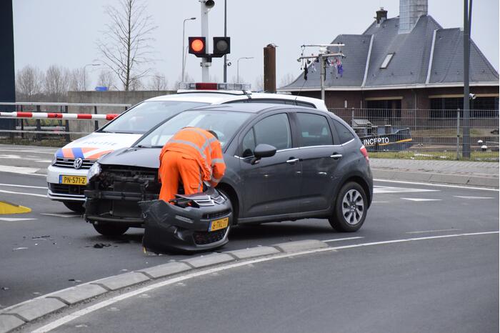 Auto flink beschadigd na ongeval
