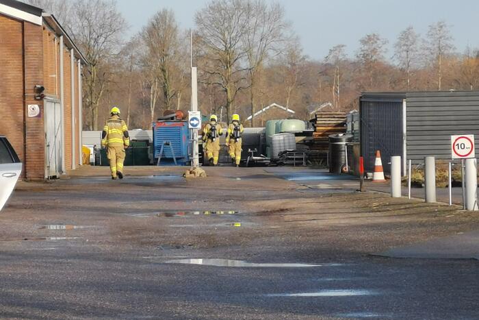 Drugslab in loods achter woning gevonden