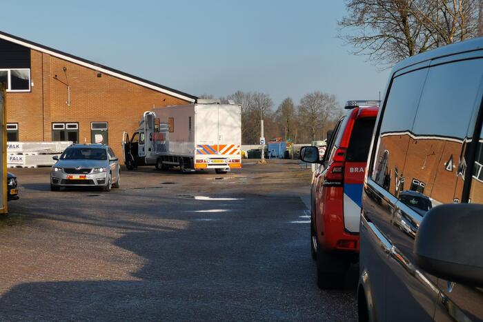 Drugslab in loods achter woning gevonden