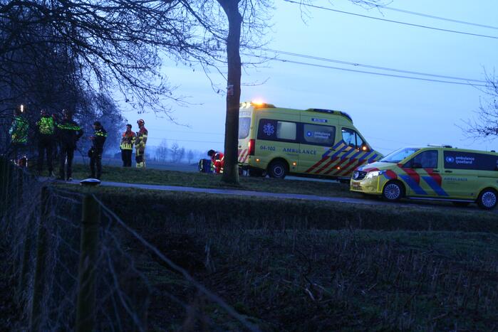 Twee gewonden bij frontale botsing