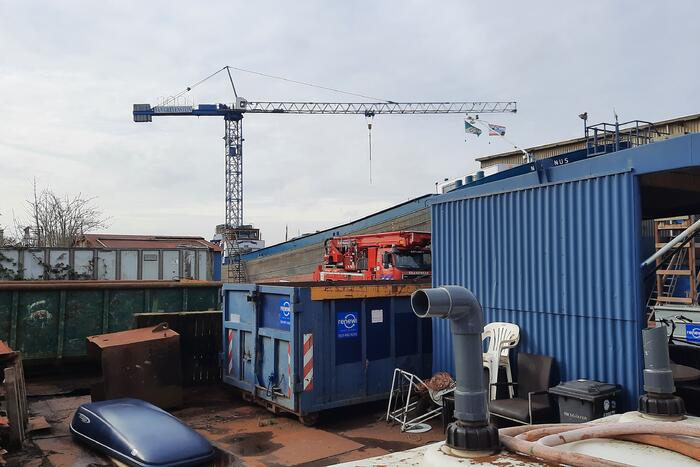 Brand in machinekamer van schip