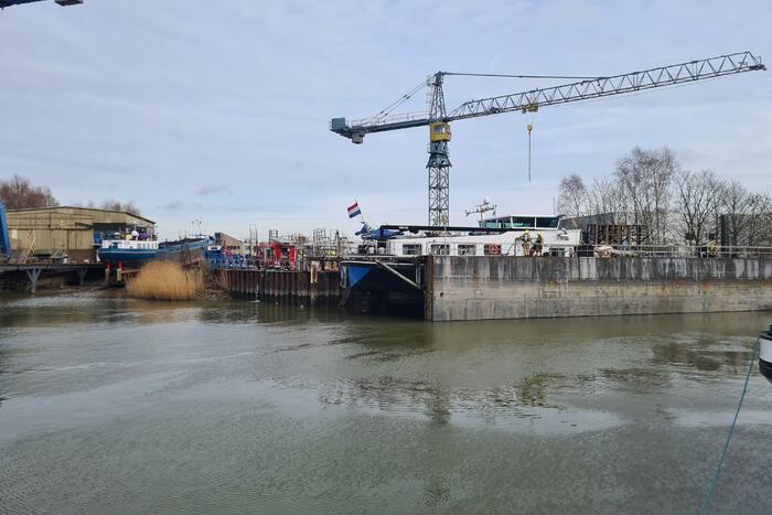 Brand in machinekamer van schip