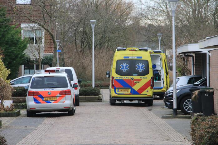 Inzet traumahelikopter voor noodgeval in woning