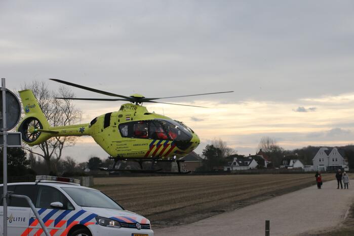 Inzet traumahelikopter voor noodgeval in woning