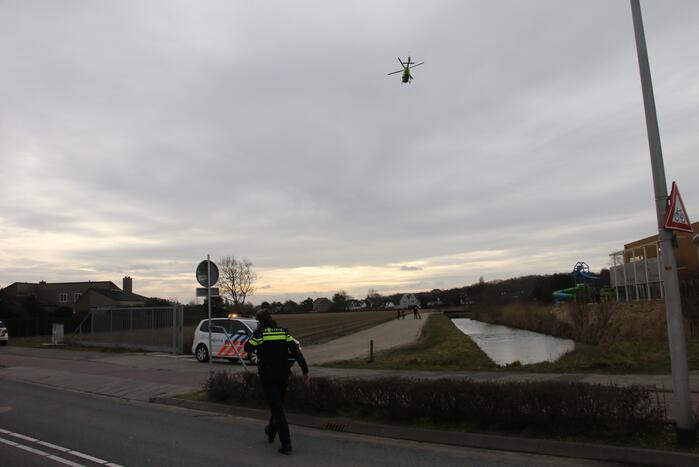 Inzet traumahelikopter voor noodgeval in woning