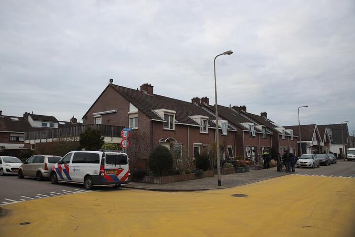 Brand na steekincident in woning