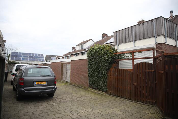 Brand na steekincident in woning