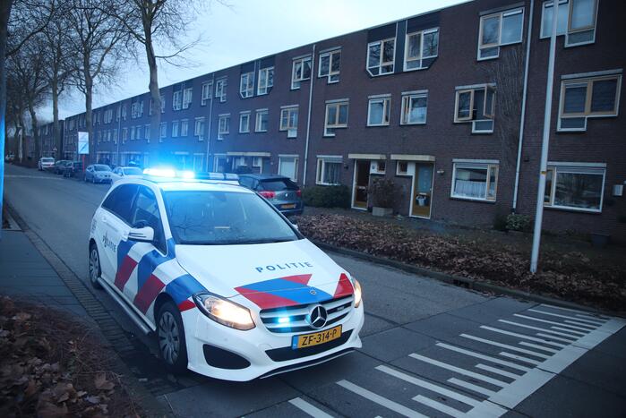Politie start zoekactie na vermoedelijk steekpartij