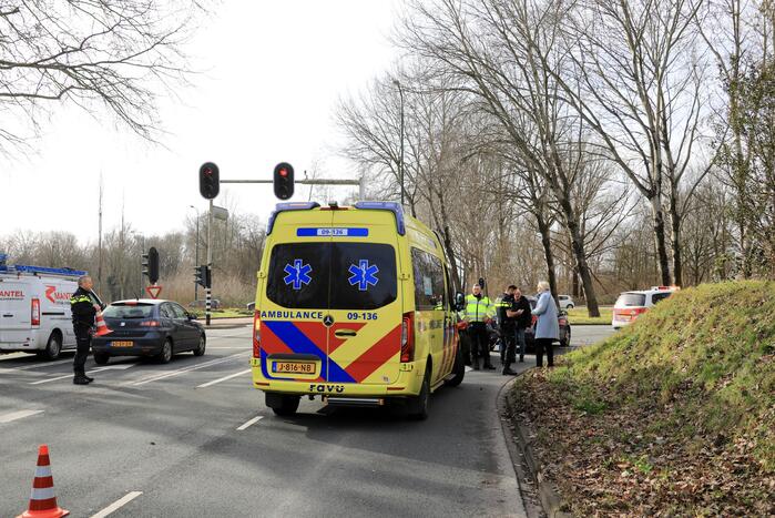 Kop-staart botsing voor stoplicht