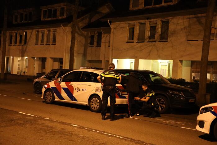 Meerdere papiercontainers in vlammen op