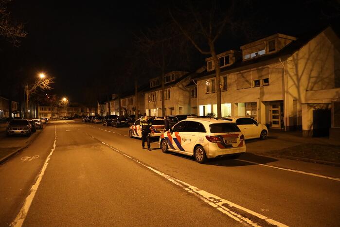 Meerdere papiercontainers in vlammen op