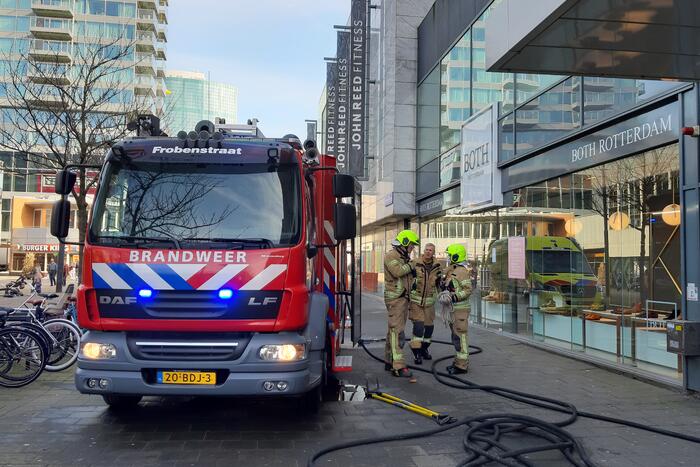 Persoon nagekeken na mogelijke brand