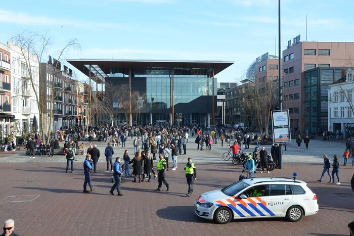 Viruswaanzin en ondernemers demonstreren tegen coronabeleid