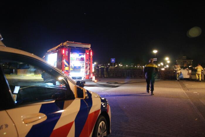 Twee afvalcontainers in brand gestoken