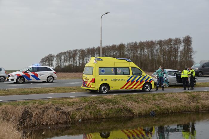 Ongeval tussen auto en vrachtwagen