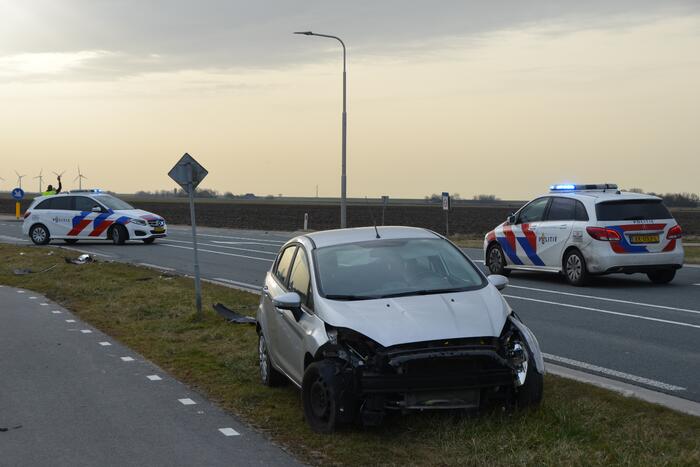Ongeval tussen auto en vrachtwagen