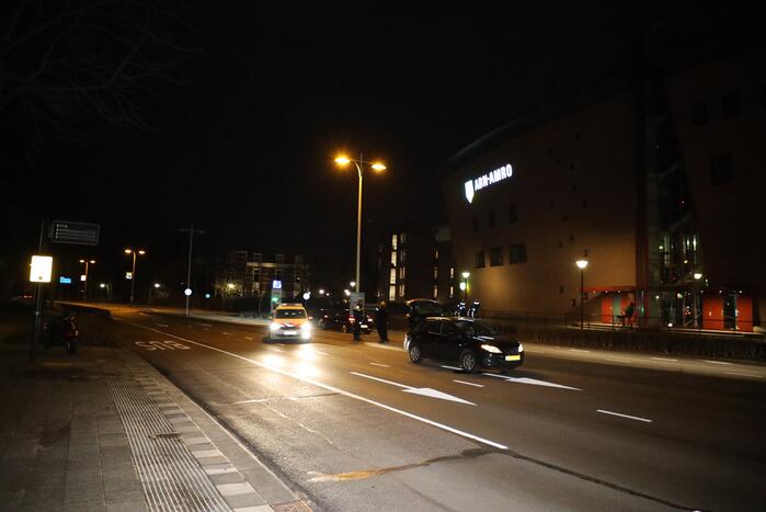 Bestuurder wilt keren maar veroorzaakt oliespoor