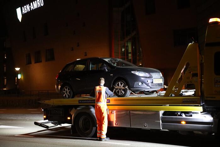 Bestuurder wilt keren maar veroorzaakt oliespoor