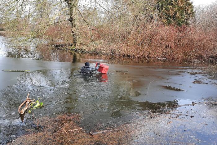 Kat van onbewoond eiland Spoolderbos gered