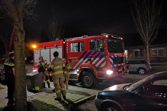 Brandweer doet onderzoek naar Aceton-lucht
