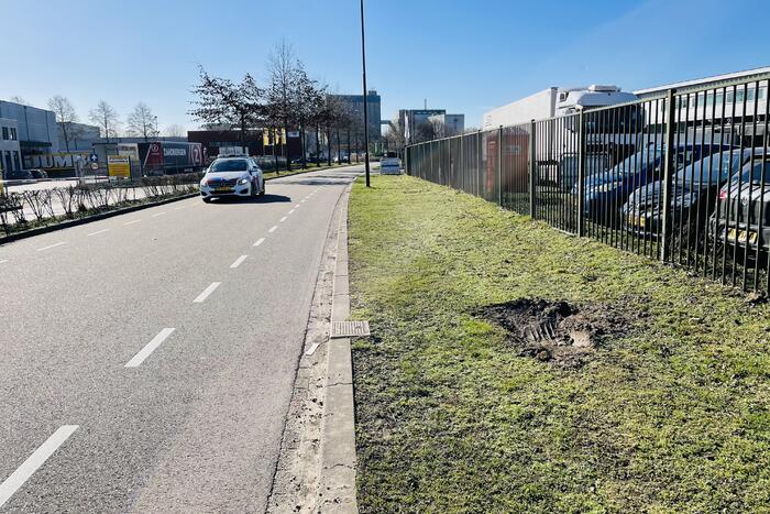 10 vluchtelingen aangetroffen in vrachtwagen bij Alloga en Alliance Healthcare