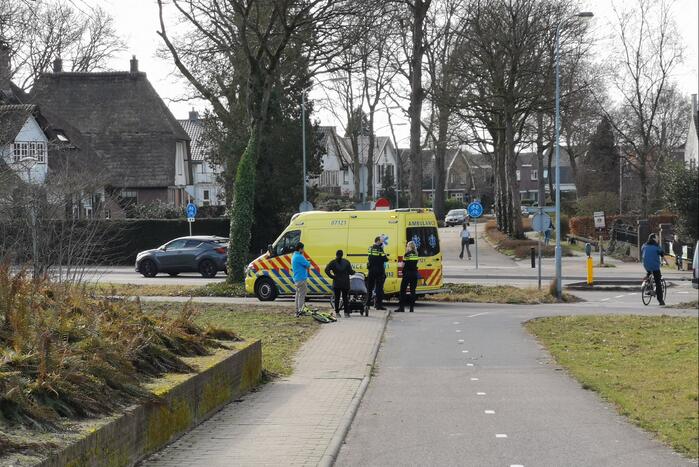 Overstekende fietsertje aangereden door auto