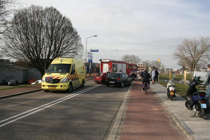 Drie auto's betrokken bij aanrijding