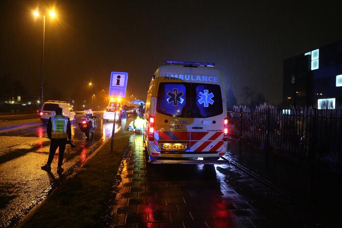 Gewonden bij ongeval tussen scooter en fietser