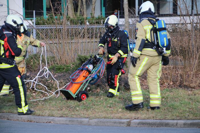 Gasfles in brand bij Phoenix Pallets
