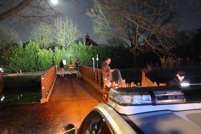 Zoekactie naar te water geraakte persoon